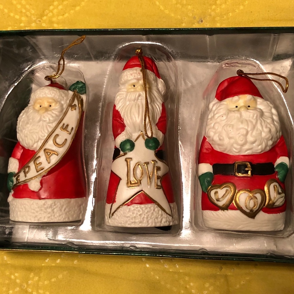 Christmas. Vintage Woolworth Porcelain Bell Santa